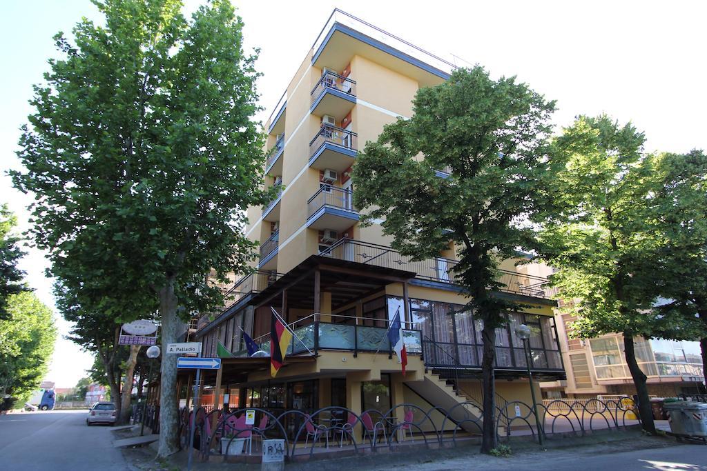 Hotel Settebello B&B Cesenatico Eksteriør billede