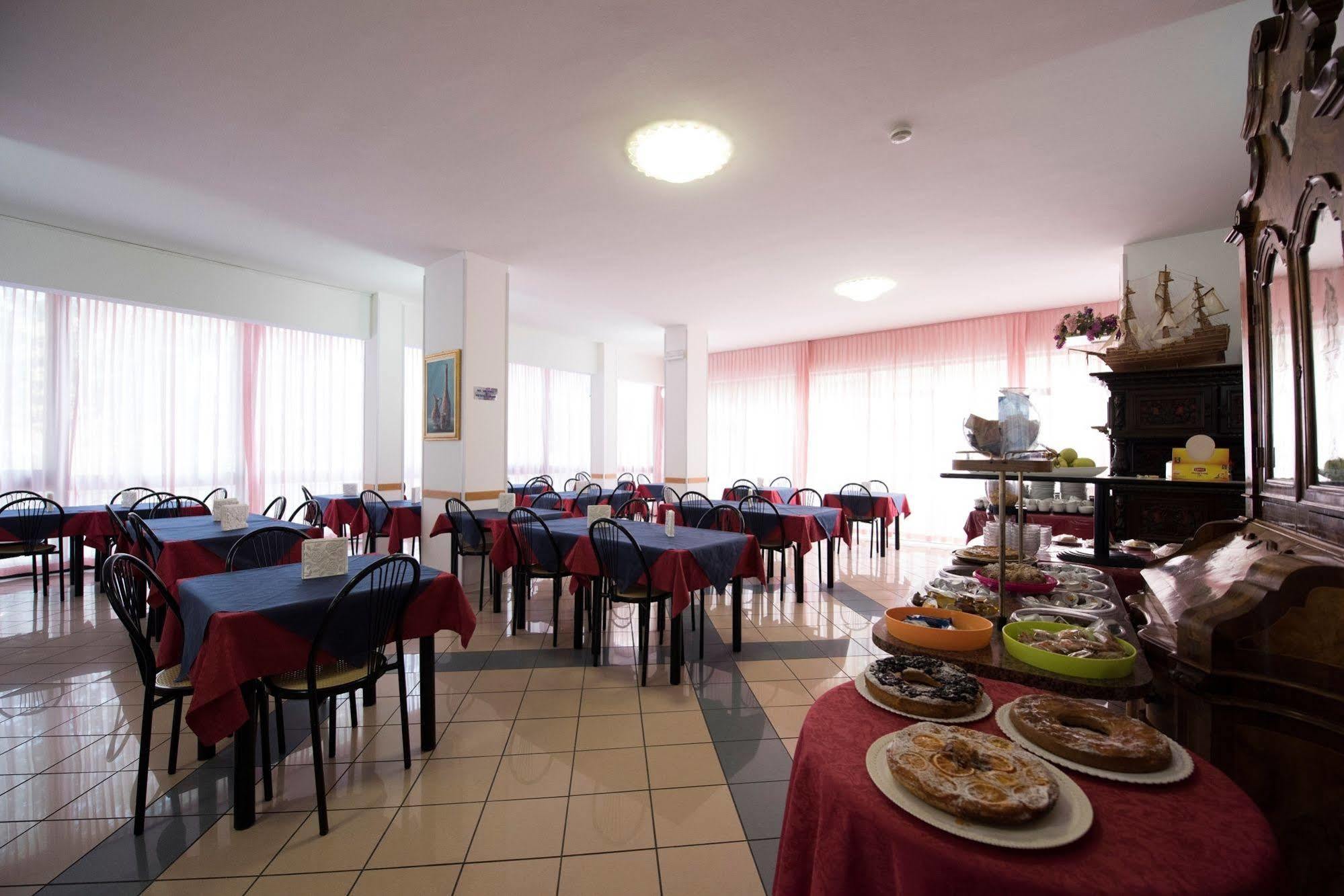 Hotel Settebello B&B Cesenatico Eksteriør billede